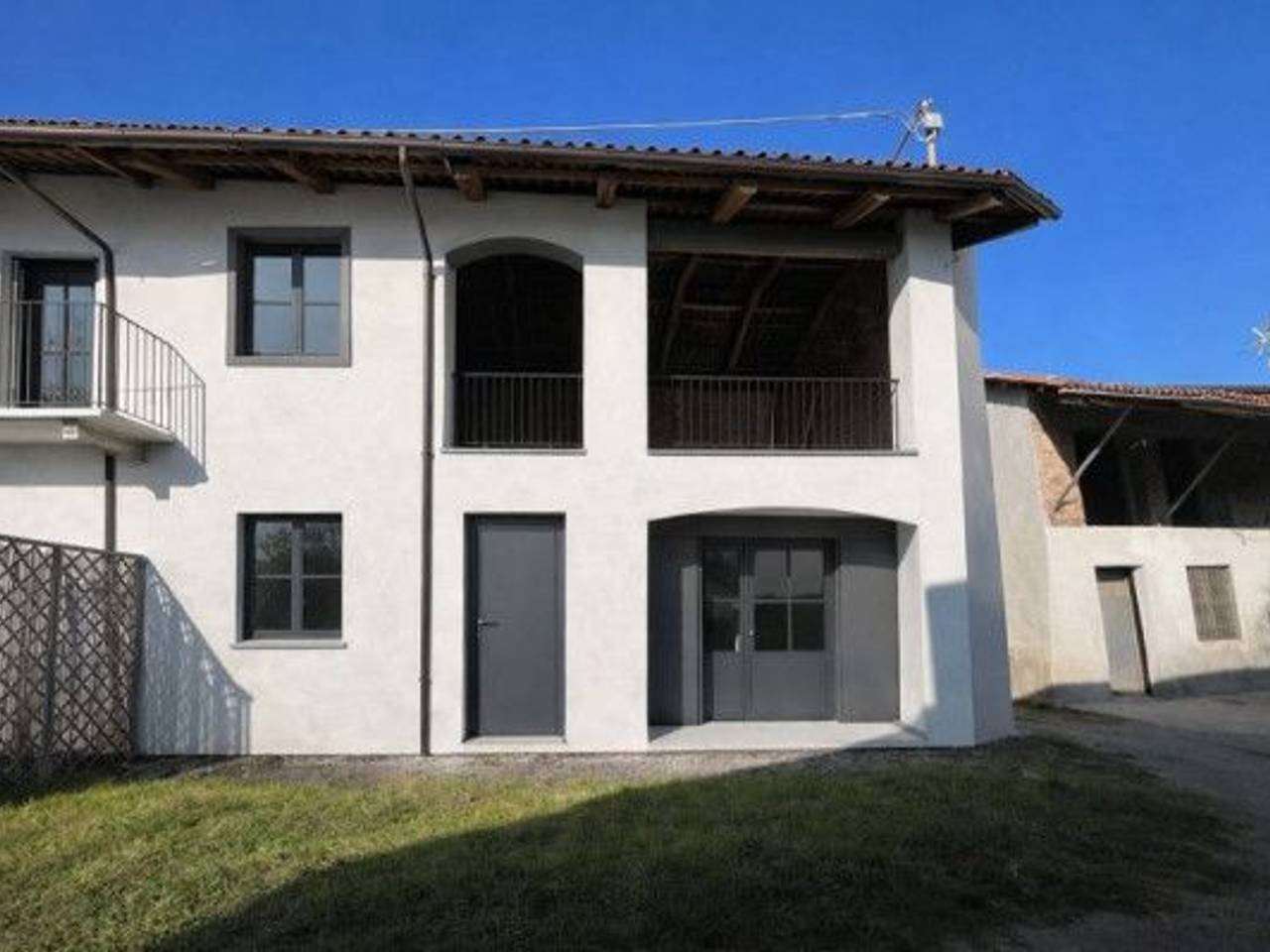 casale in vendita a Santo Stefano Roero