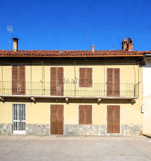 casale in vendita a Santo Stefano Roero