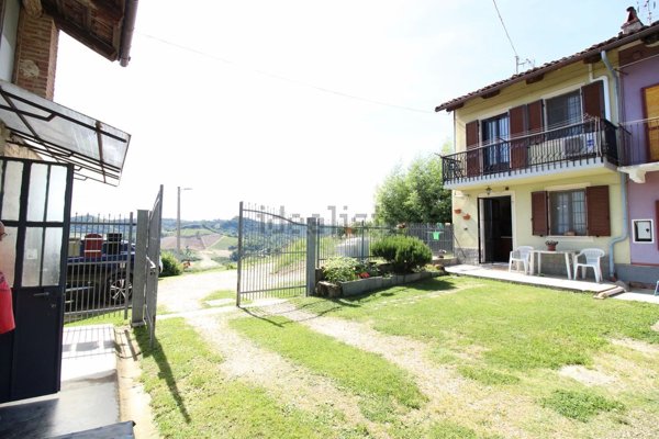 casa indipendente in vendita a Santo Stefano Roero
