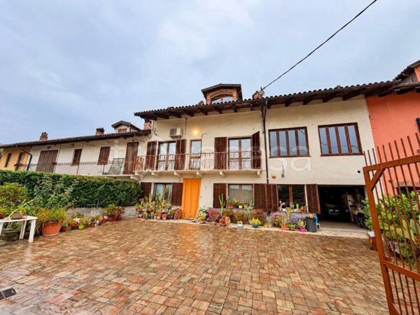 casa indipendente in vendita a Santo Stefano Roero