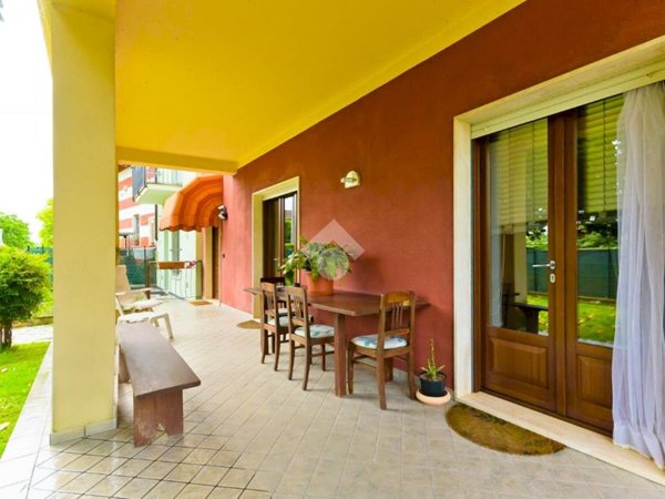 casa indipendente in vendita a Savigliano in zona Sanità