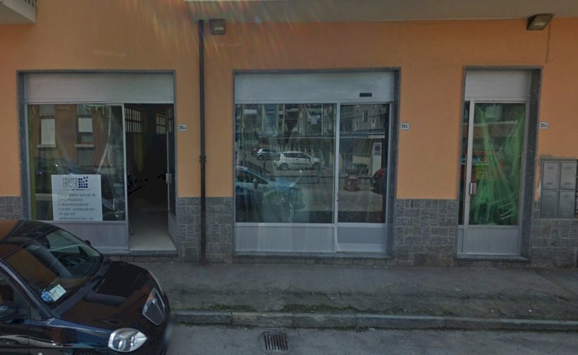 locale commerciale in vendita a Savigliano