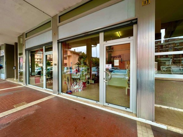 locale commerciale in vendita a Savigliano