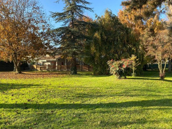 casa indipendente in vendita a Savigliano in zona Suniglia