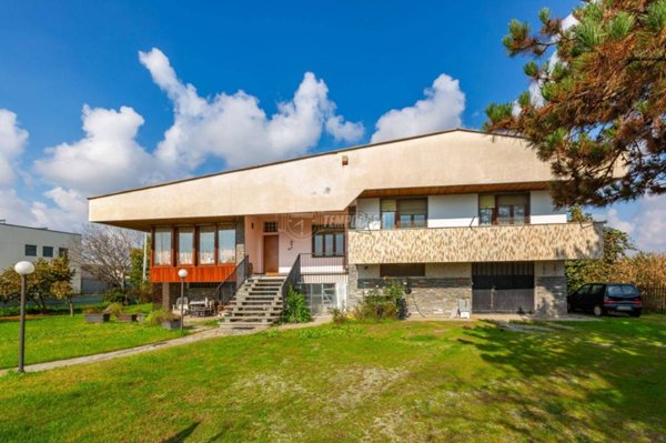 casa indipendente in vendita a Savigliano