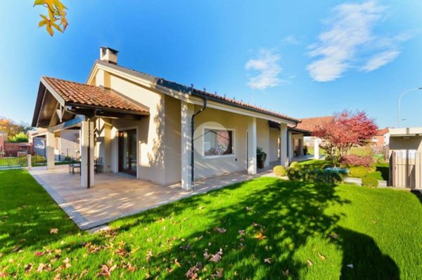 casa indipendente in vendita a Savigliano
