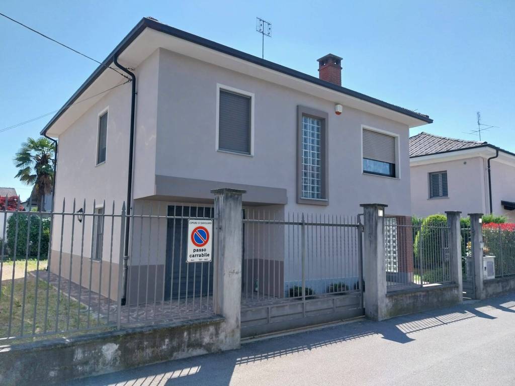 casa indipendente in vendita a Savigliano