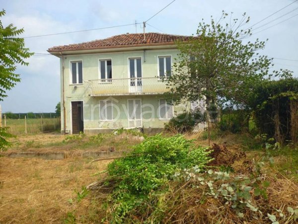 casa indipendente in vendita a Savigliano in zona Cavallotta