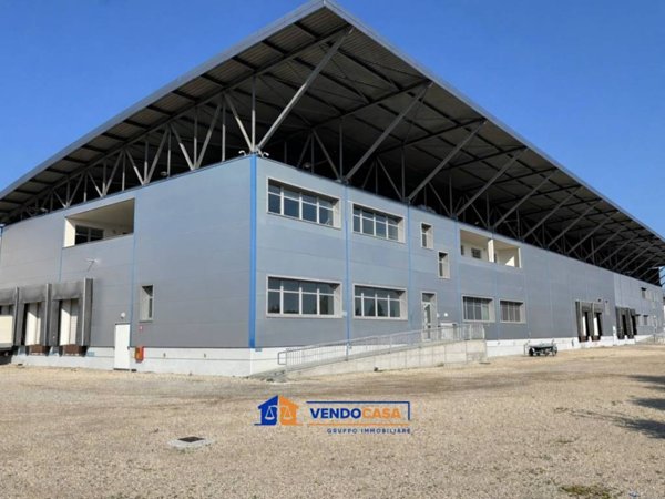 capannone in vendita a Savigliano