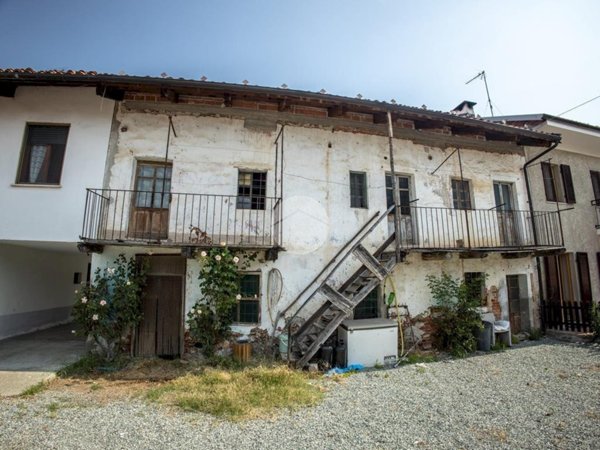 casa semindipendente in vendita a Savigliano in zona Cavallotta