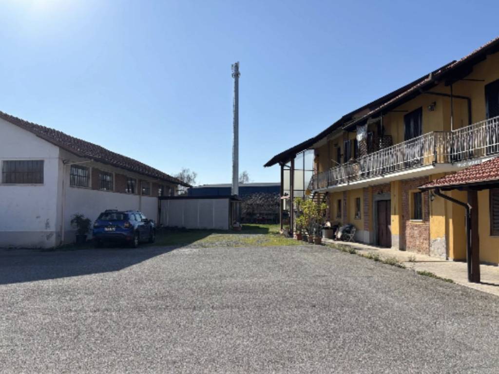 appartamento in vendita a Savigliano in zona Suniglia