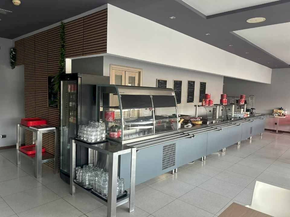 locale commerciale in vendita a Savigliano