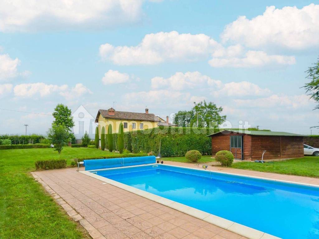 casa indipendente in vendita a Savigliano in zona Maresco