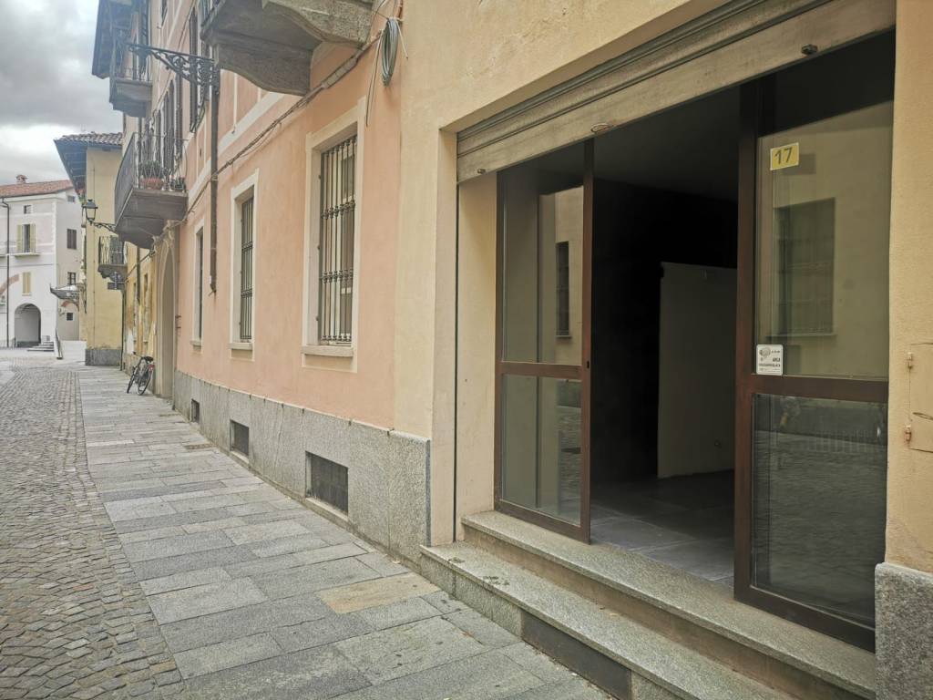 negozio in vendita a Savigliano