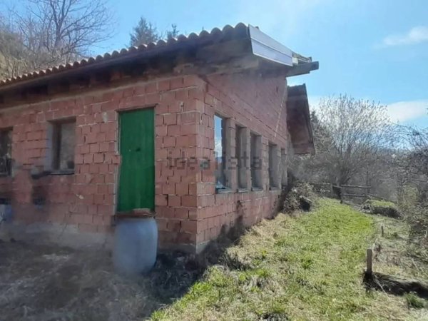 casa indipendente in vendita a Scagnello