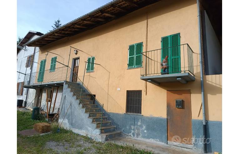 casa indipendente in vendita a Scagnello