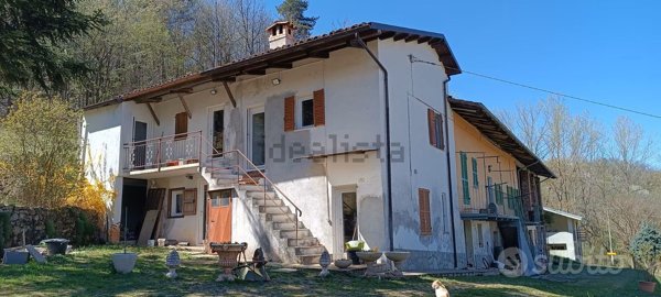 casale in vendita a Scagnello