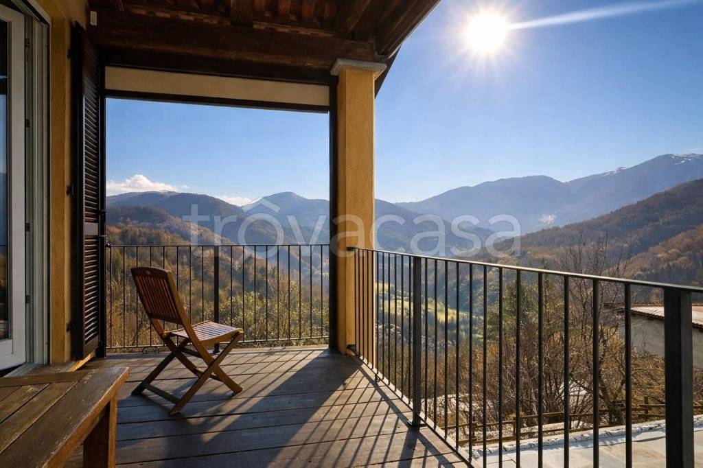 casa indipendente in vendita a Scagnello