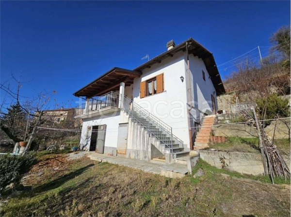 casa indipendente in vendita a Scagnello