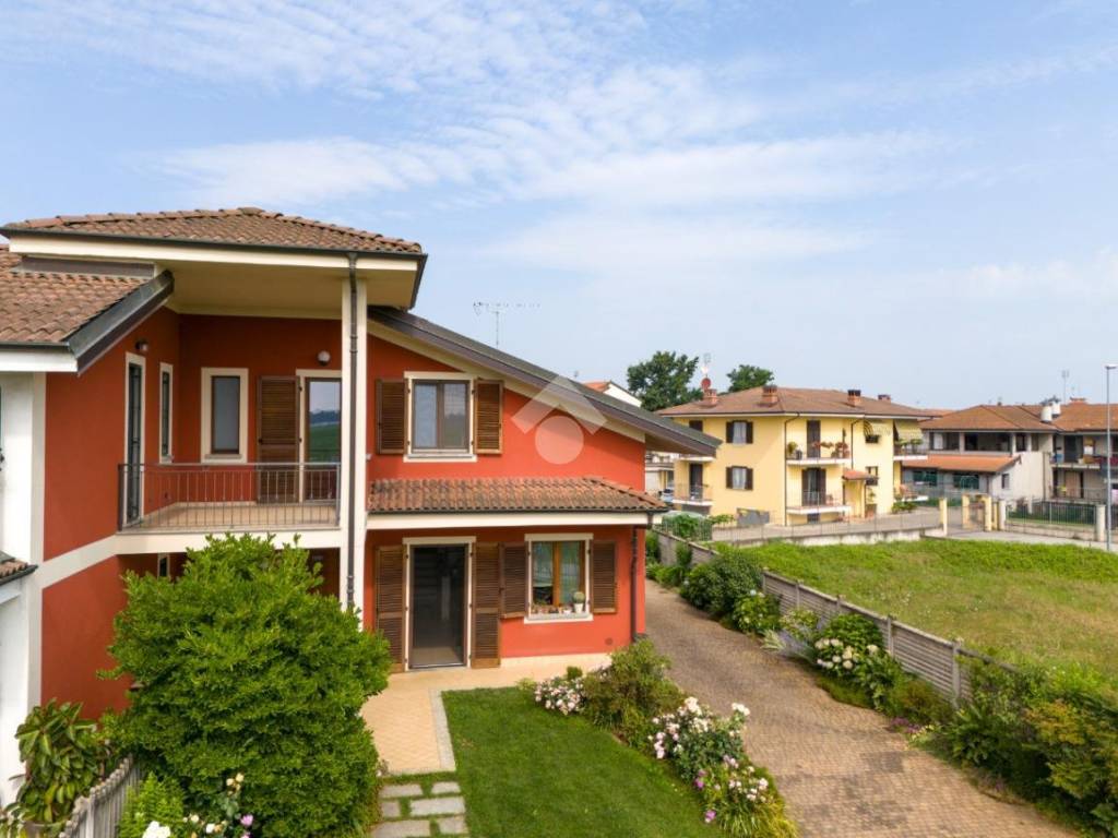 casa indipendente in vendita a Scarnafigi