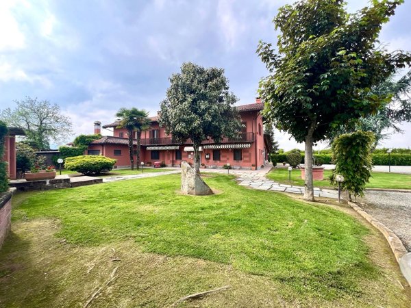 casa indipendente in vendita a Scarnafigi