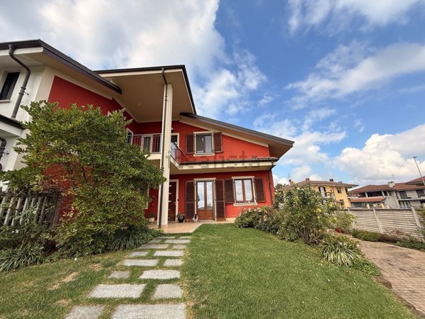 casa indipendente in vendita a Scarnafigi