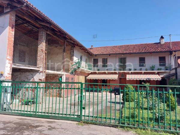 casa indipendente in vendita a Scarnafigi