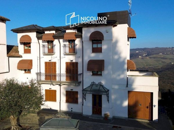 casa indipendente in vendita a Serralunga d'Alba