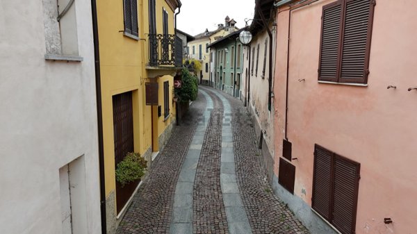 appartamento in vendita a Serralunga d'Alba