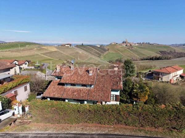 casa indipendente in vendita a Serralunga d'Alba
