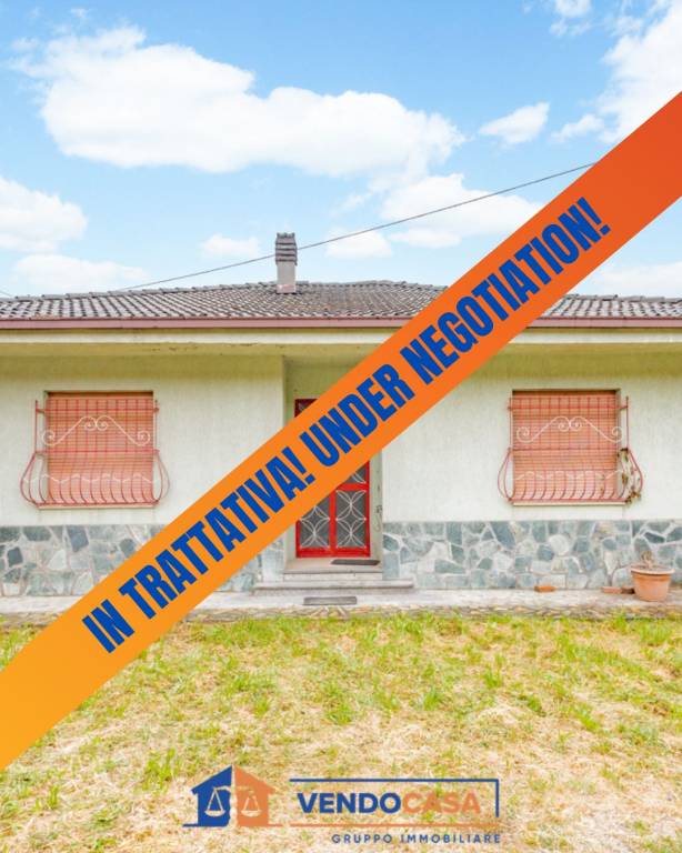 casa indipendente in vendita a Serravalle Langhe