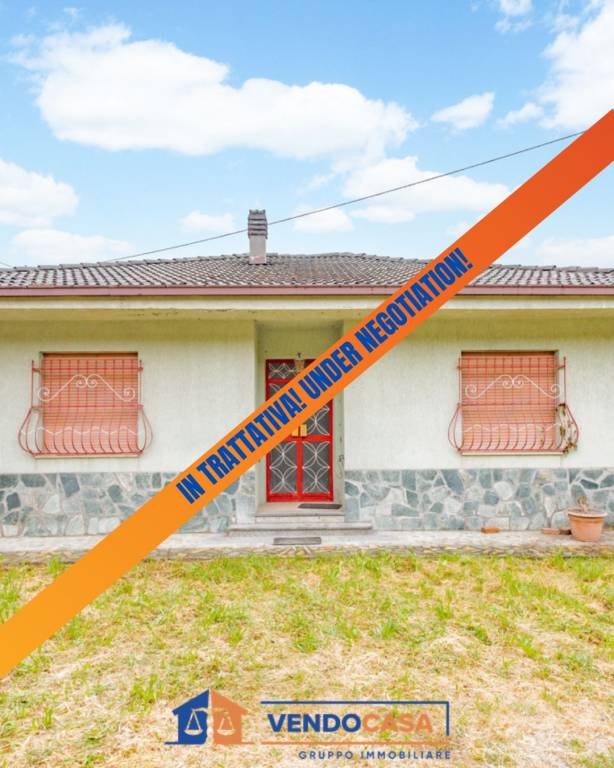 casa indipendente in vendita a Serravalle Langhe