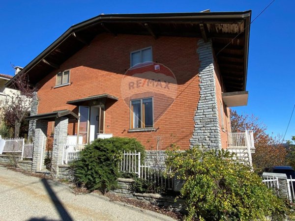 casa indipendente in vendita a Serravalle Langhe
