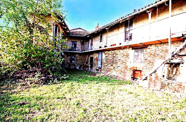 appartamento in vendita a Serravalle Langhe
