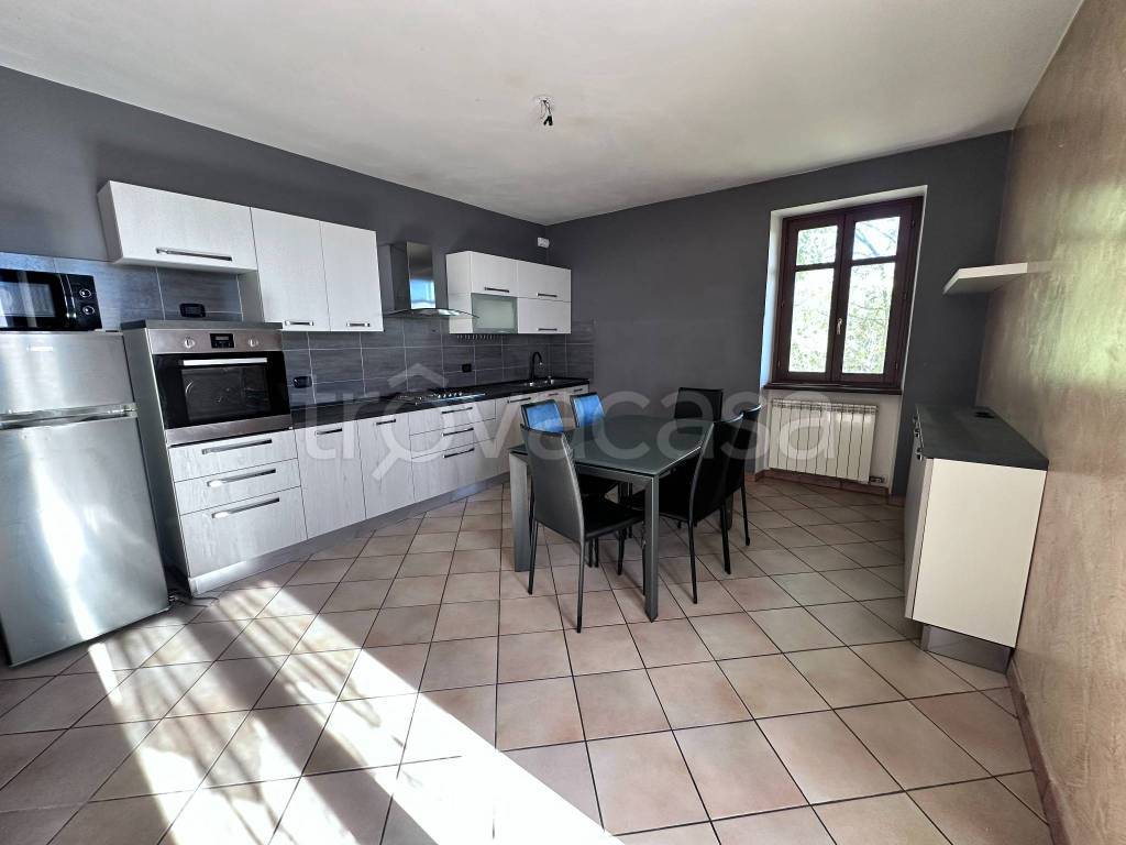 appartamento in vendita a Serravalle Langhe