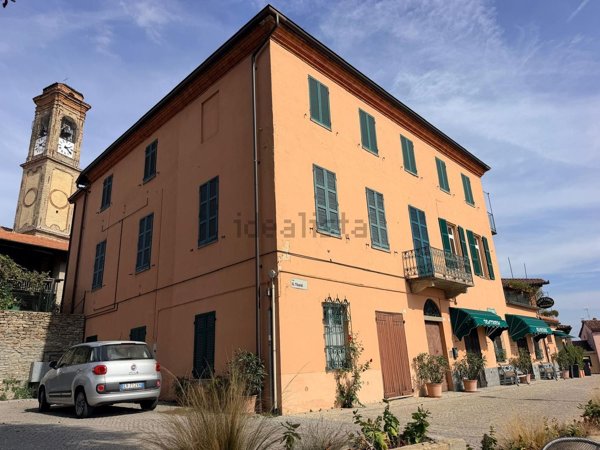 appartamento in vendita a Serravalle Langhe