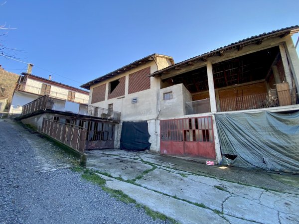 casa indipendente in vendita a Sinio