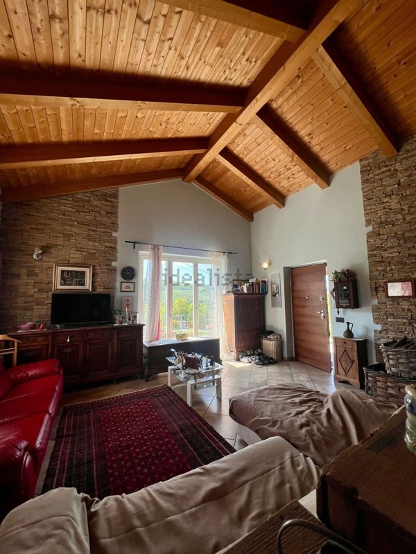 casa indipendente in vendita a Sinio