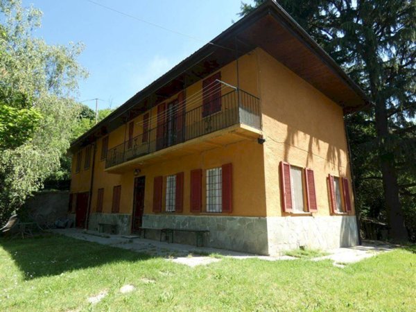 casa indipendente in vendita a Sinio