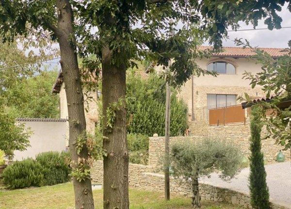 casa indipendente in vendita a Somano