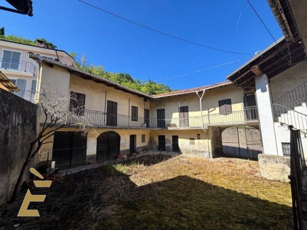 casa indipendente in vendita a Somano