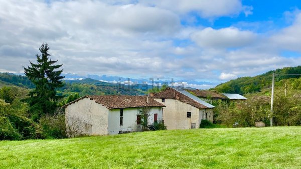 casa indipendente in vendita a Somano