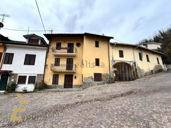 casa indipendente in vendita a Somano