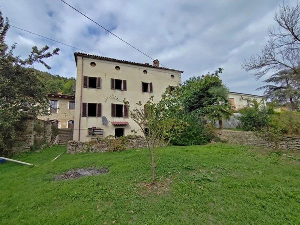 casa indipendente in vendita a Somano