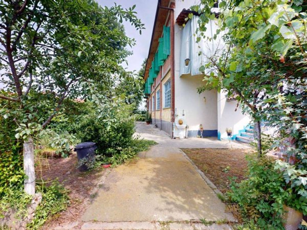 casa indipendente in vendita a Sommariva del Bosco in zona Ricchiardo