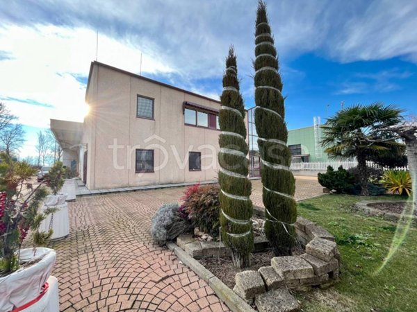 locale di sgombero in vendita a Sommariva del Bosco