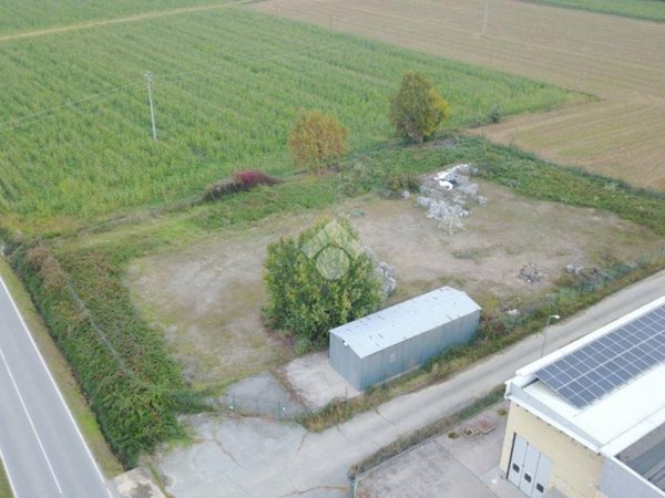 terreno edificabile in vendita a Sommariva del Bosco