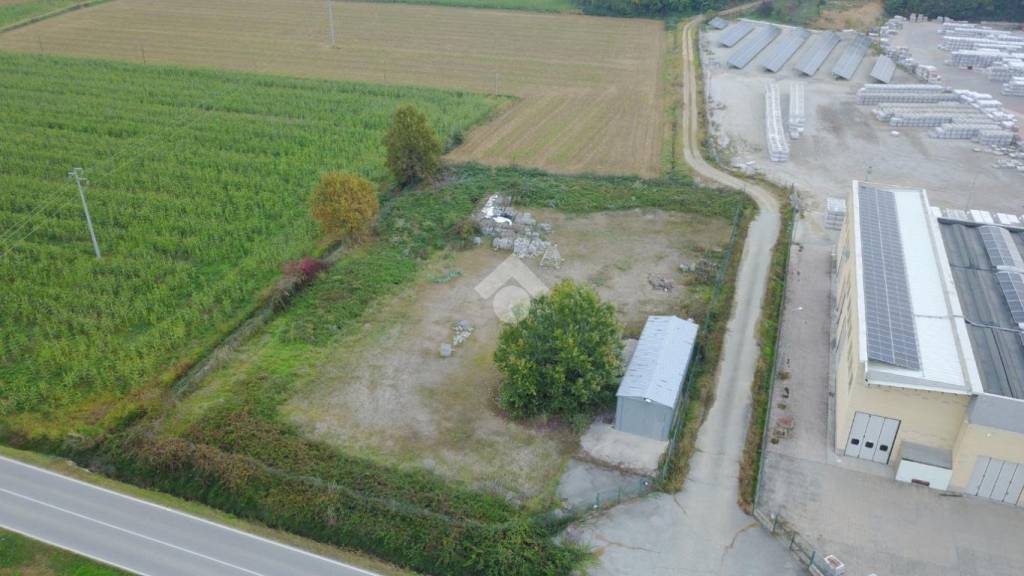 terreno edificabile in vendita a Sommariva del Bosco