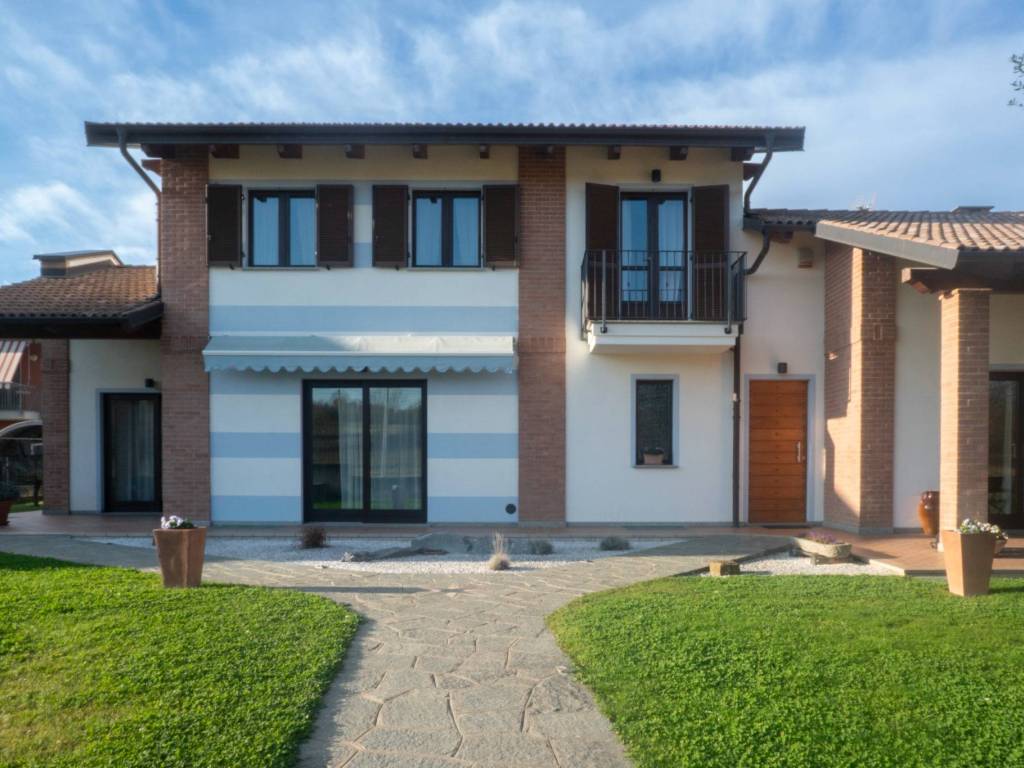 casa indipendente in vendita a Sommariva del Bosco