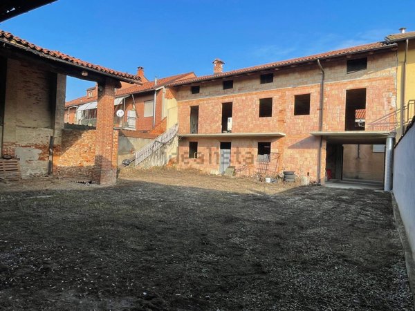 casa indipendente in vendita a Sommariva del Bosco